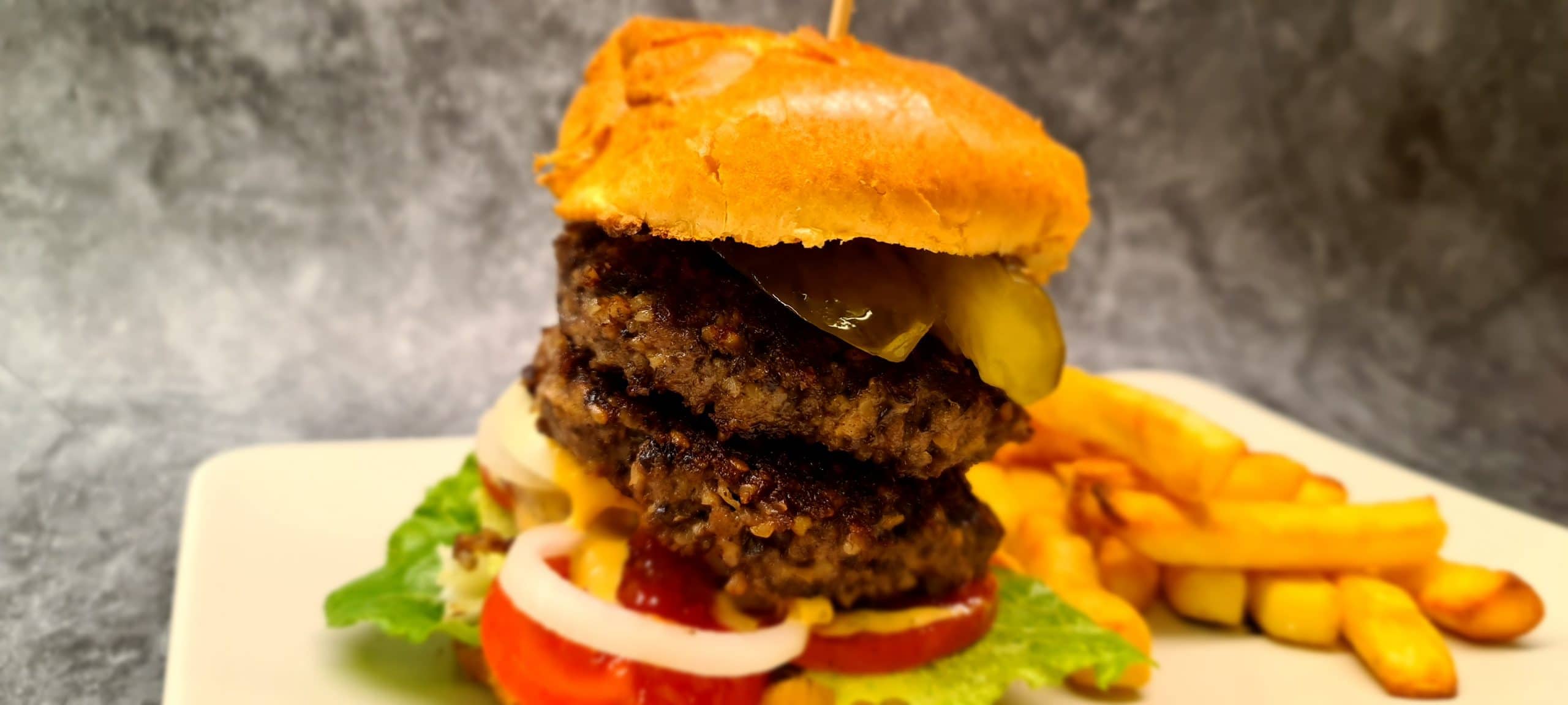 You are currently viewing Haggis and Beef Burger