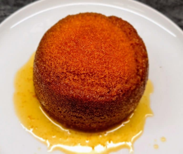 Read more about the article Steamed Golden Syrup Sponge