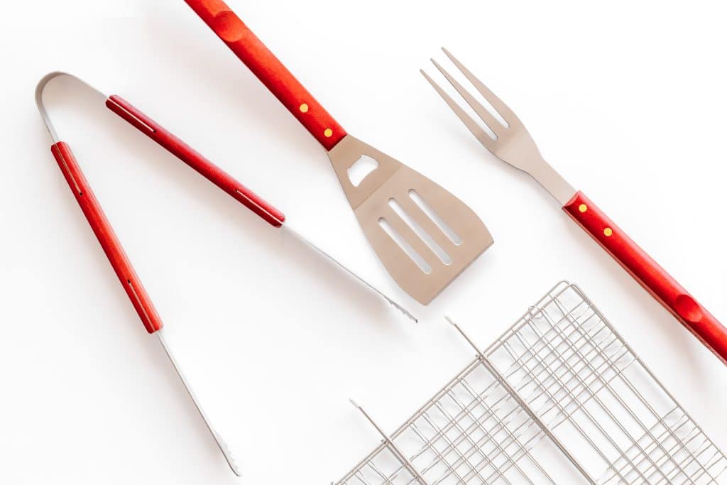 Tongs, spatula and fork