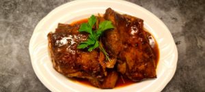 Read more about the article Rosemary and Redcurrant Pot Roast Shoulder of Lamb