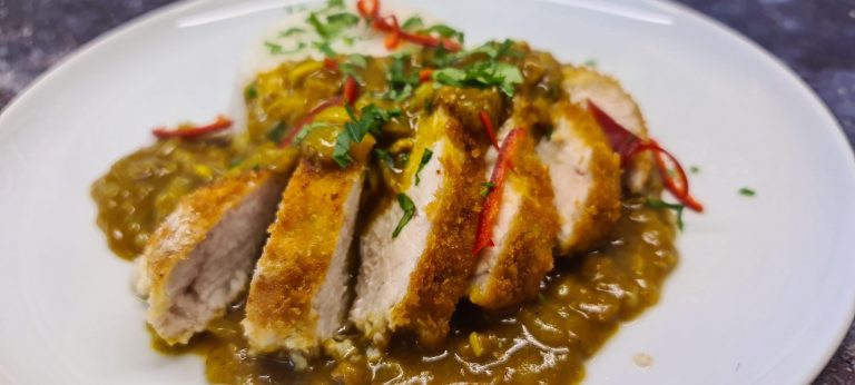 Read more about the article Chicken Katsu Curry